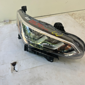 2020-2023 Nissan Sentra passenger halogen headlight - Image 2