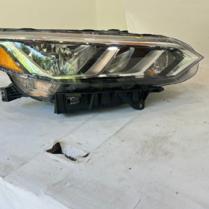 2020-2023 Nissan Sentra passenger halogen headlight - Image 1