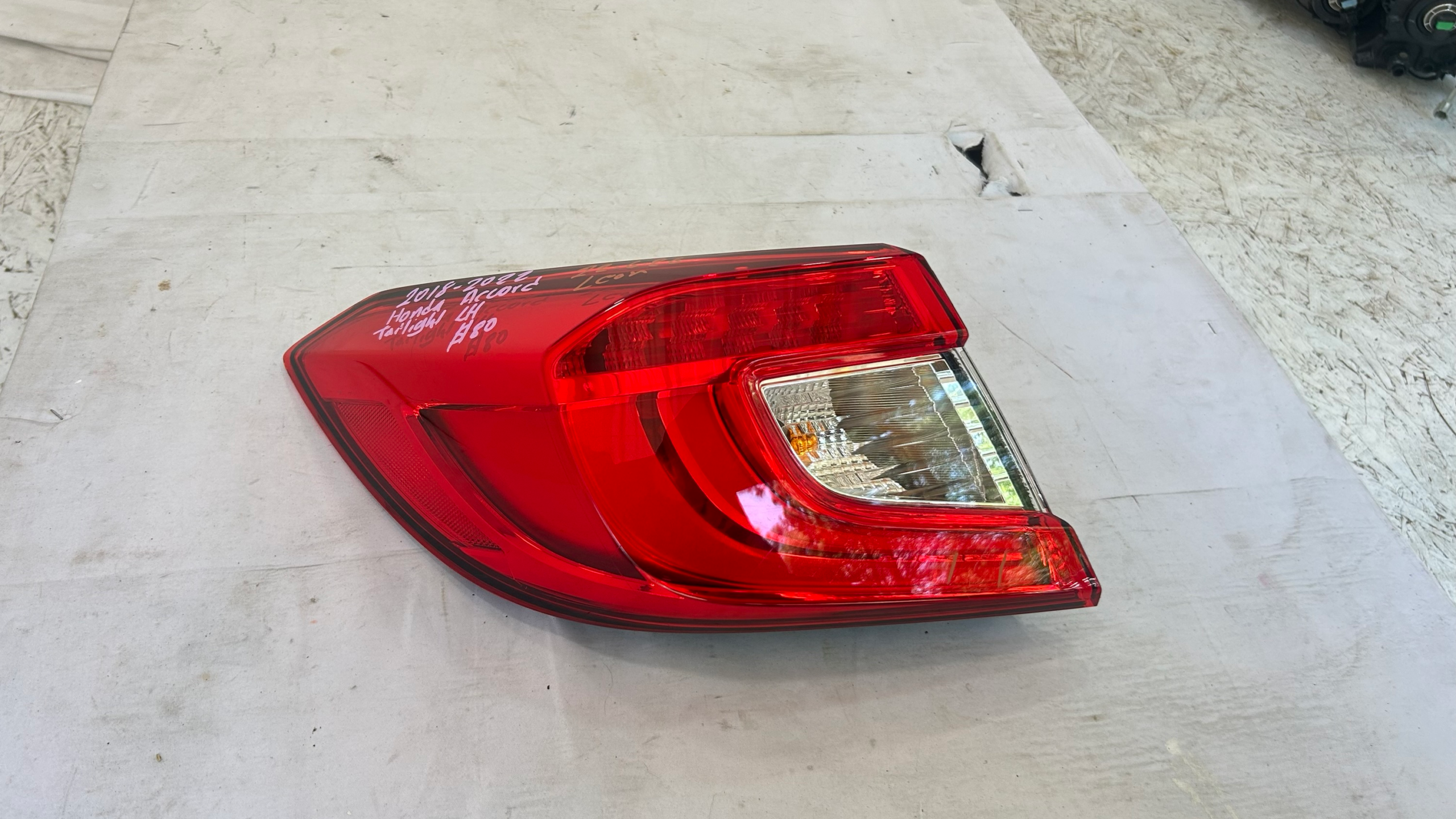 2018-2022 Honda Accord Driver Taillight