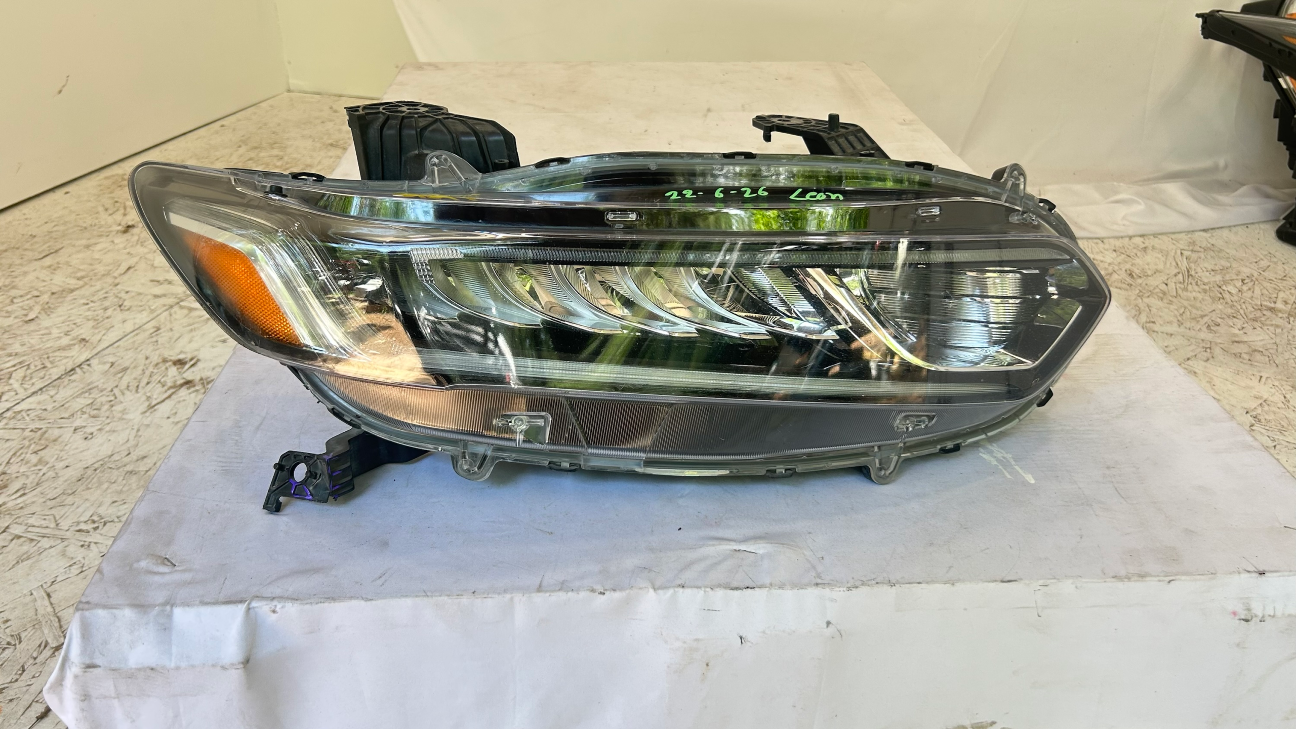 2018-2021 Honda Accord Passenger Headlight