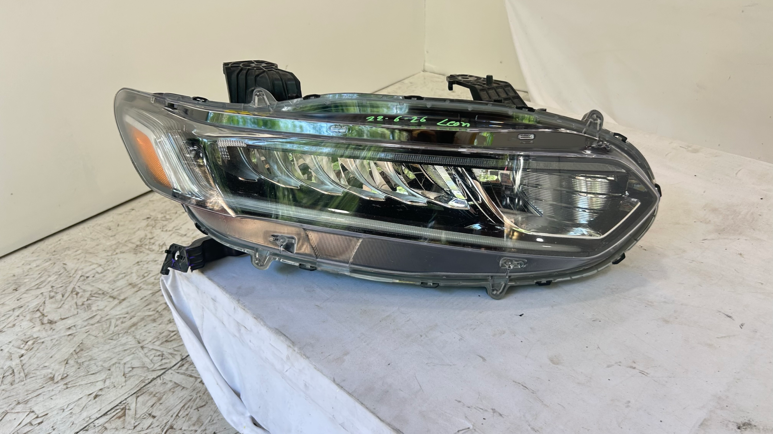 2018-2021 Honda Accord Passenger Headlight