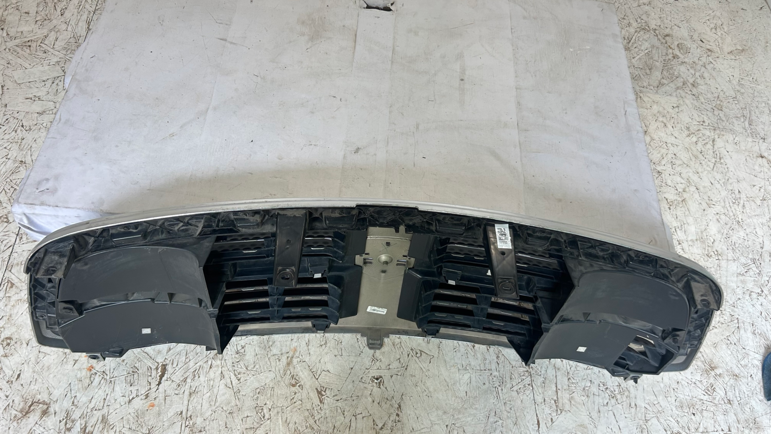 2013-2022 Dodge Ram 1500 Grille