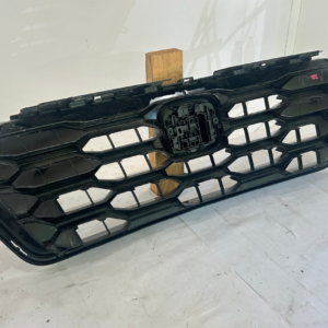 2023-2025 Honda CR-V Grille w/ radar emblem - Image 3