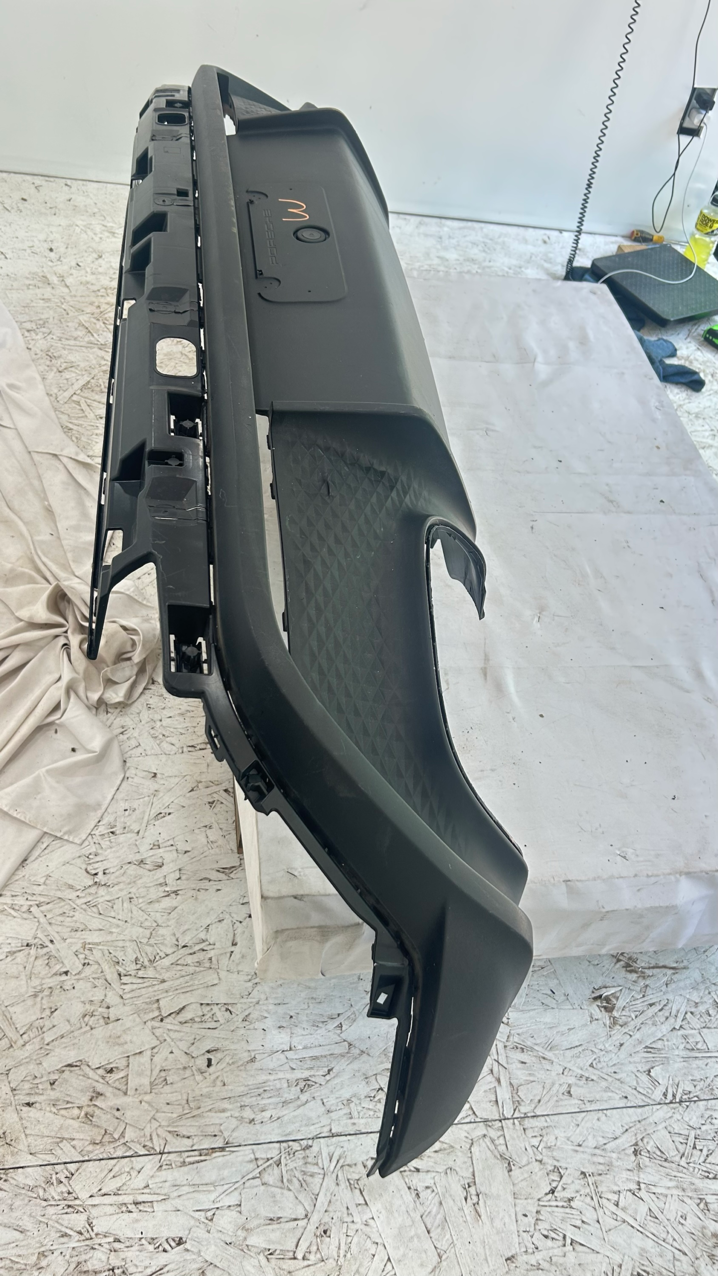 2022-2024 Porsche Macan Rear bumper lower valance