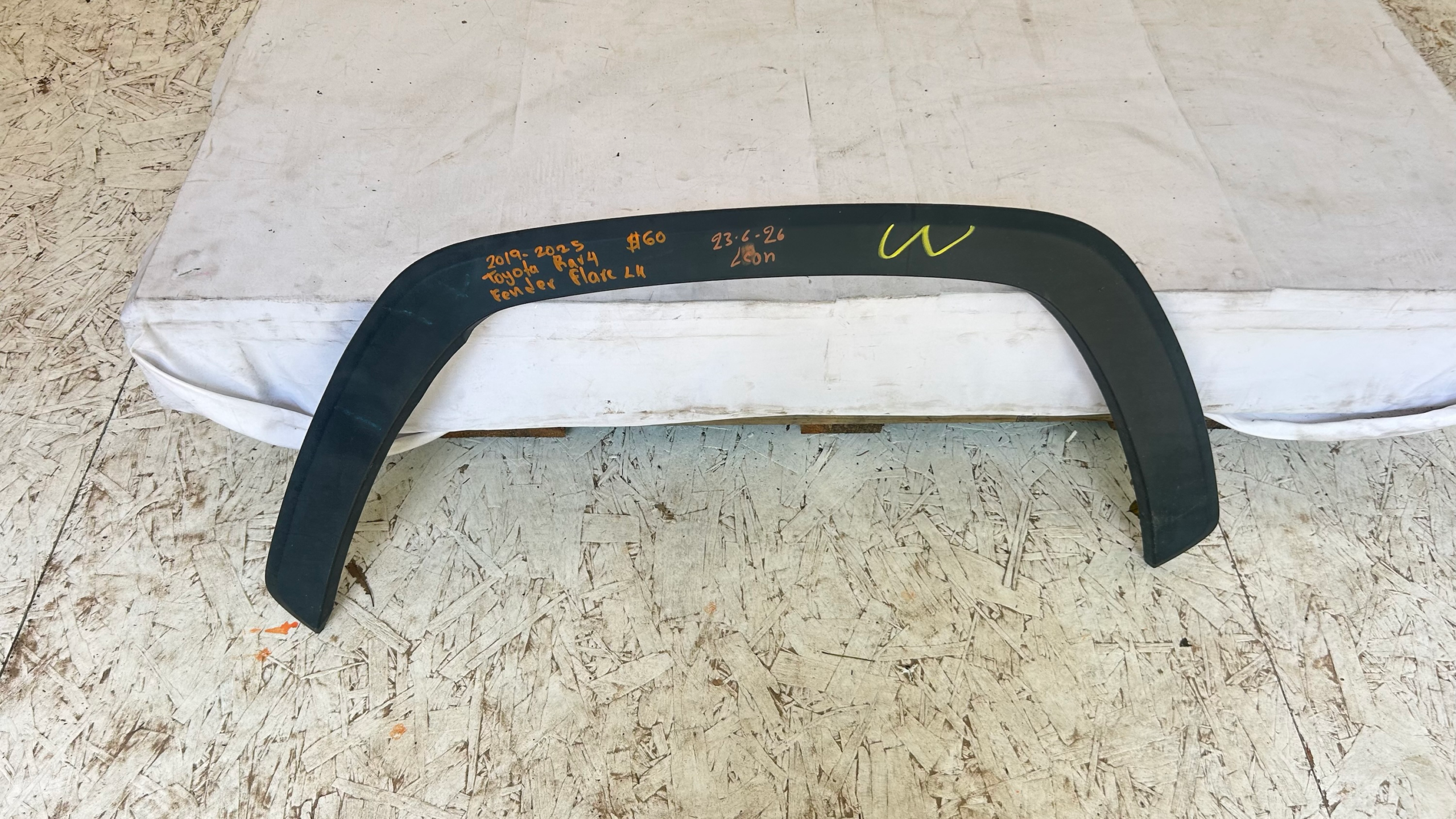 2019-2025 Toyota RAV4 driver fender flare