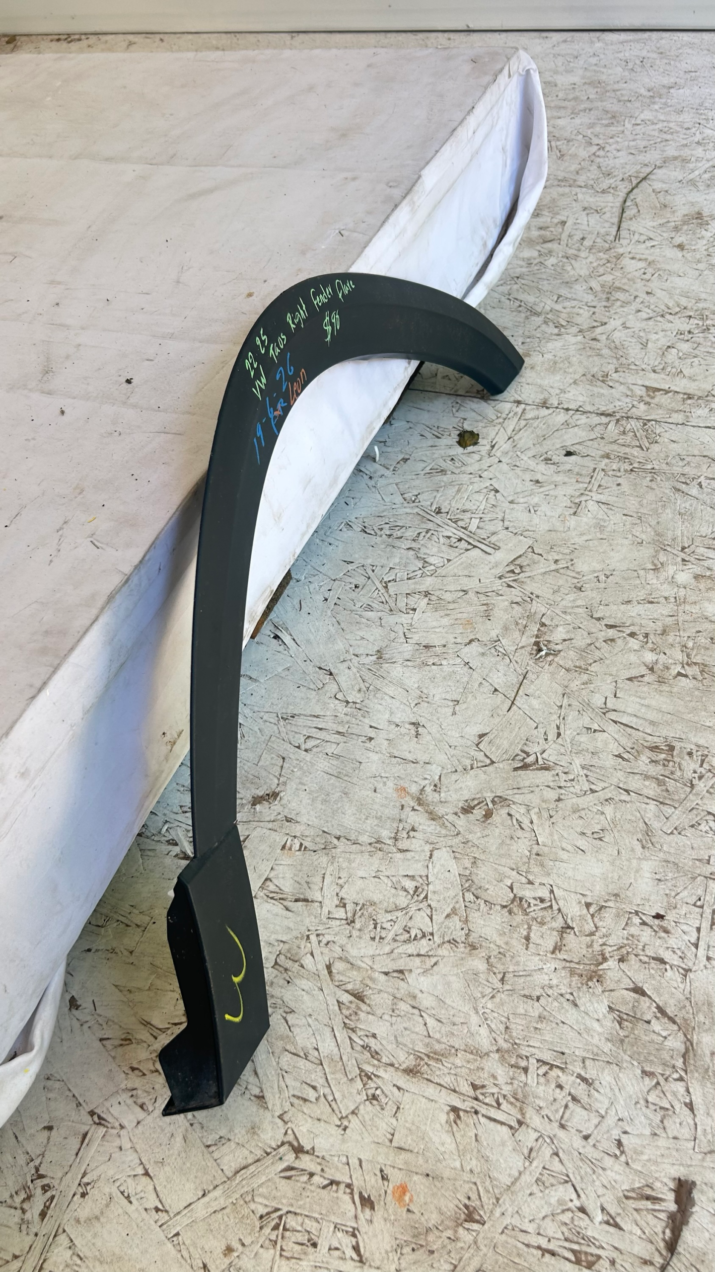 2022-2025 Volkswagen Taos Passenger Fender Flare