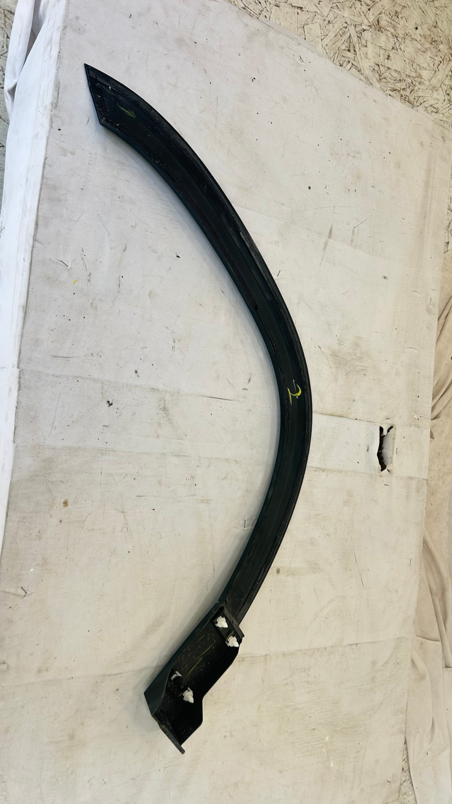 2022-2025 Volkswagen Taos Passenger Fender Flare