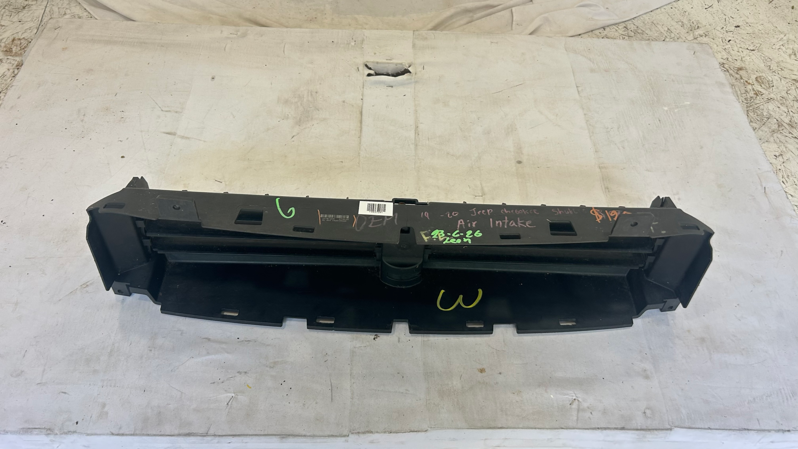 2019-2023 Jeep Cherokee Air Shutter
