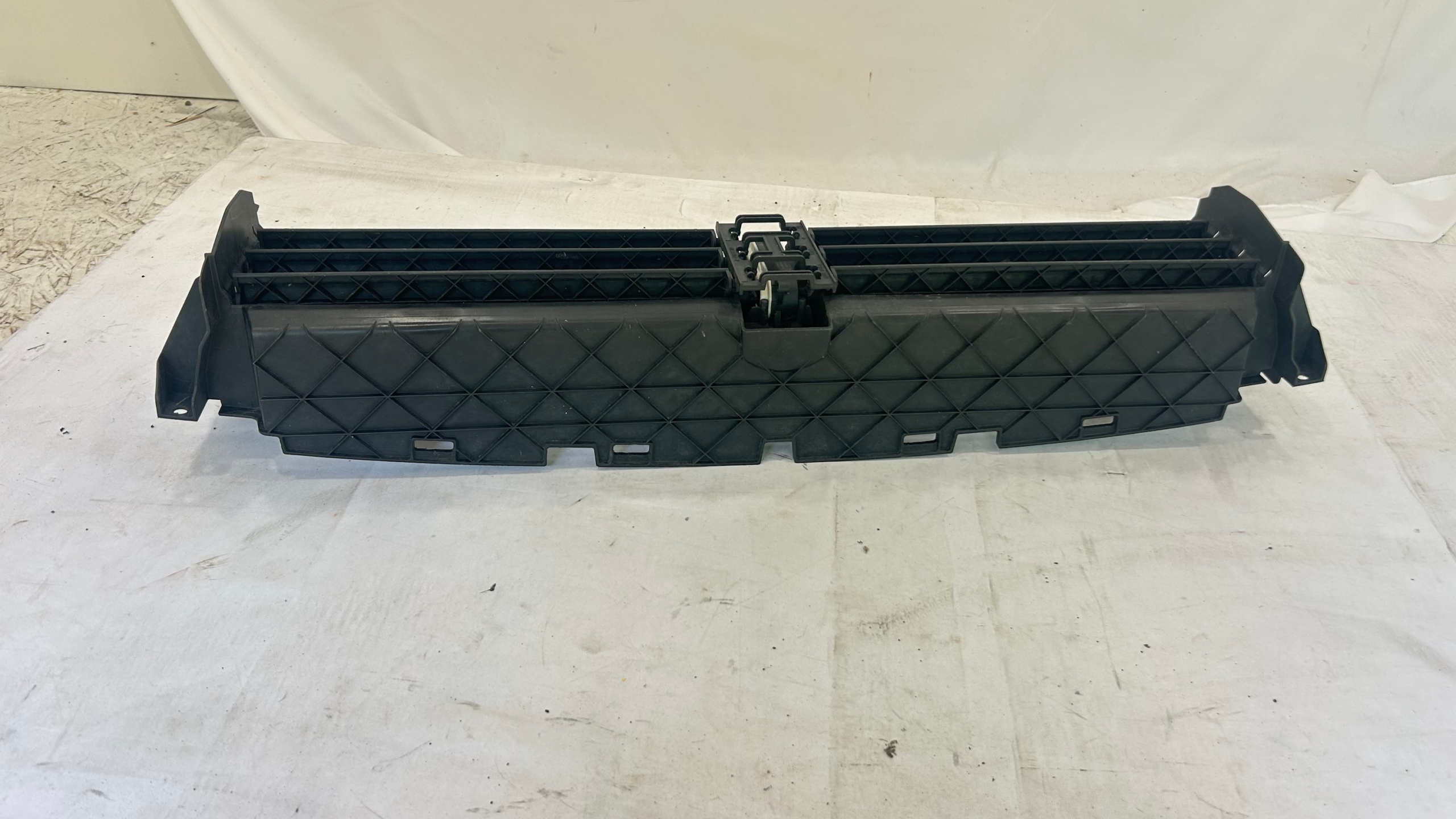 2023-2025 Honda CR-V Grille w/ radar emblem
