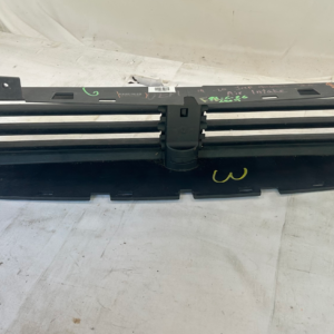 2019-2023 Jeep Cherokee Air Shutter - Image 1