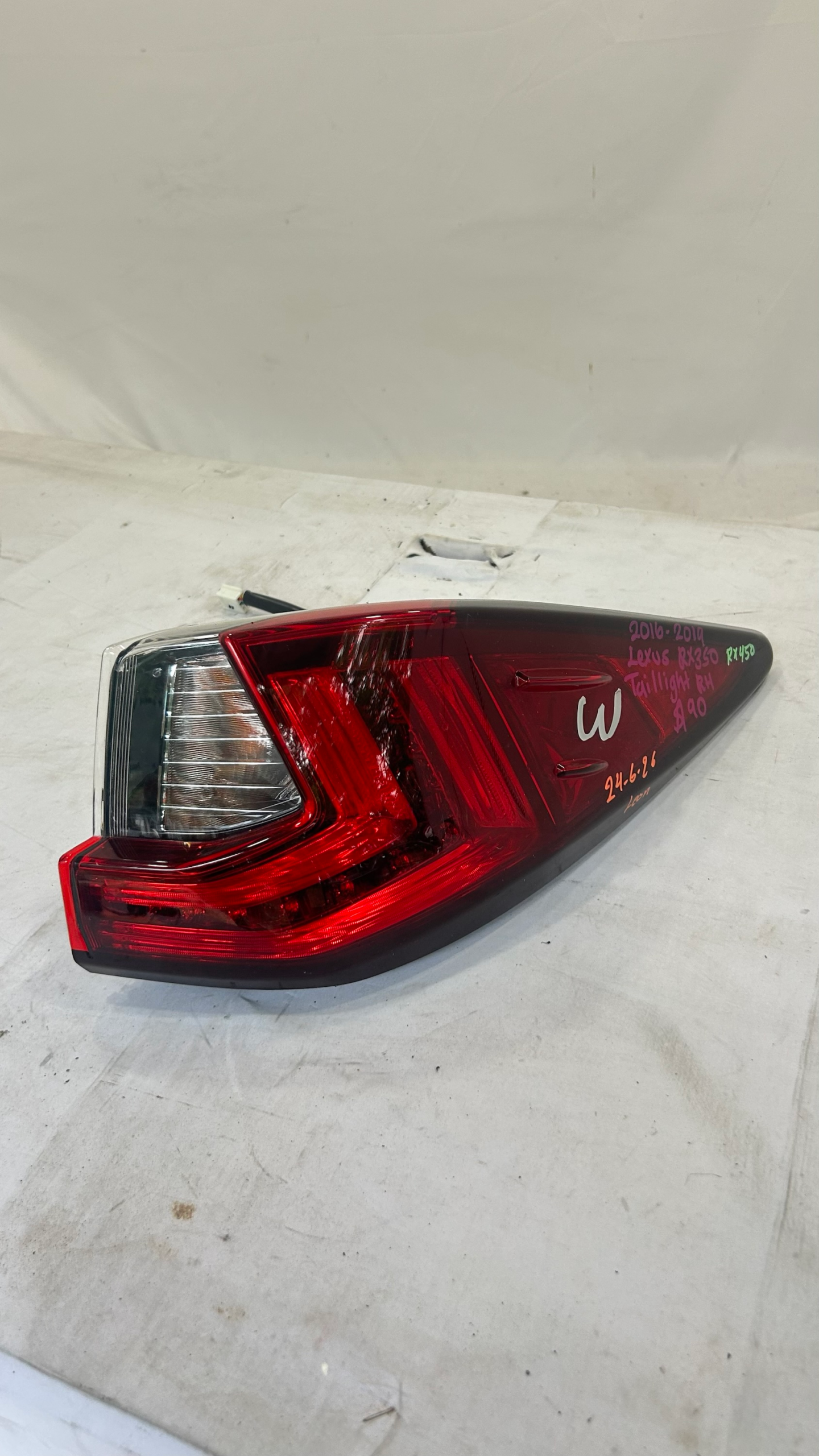 2016-2019 Lexus RX350 - RX450 Passenger Taillamp