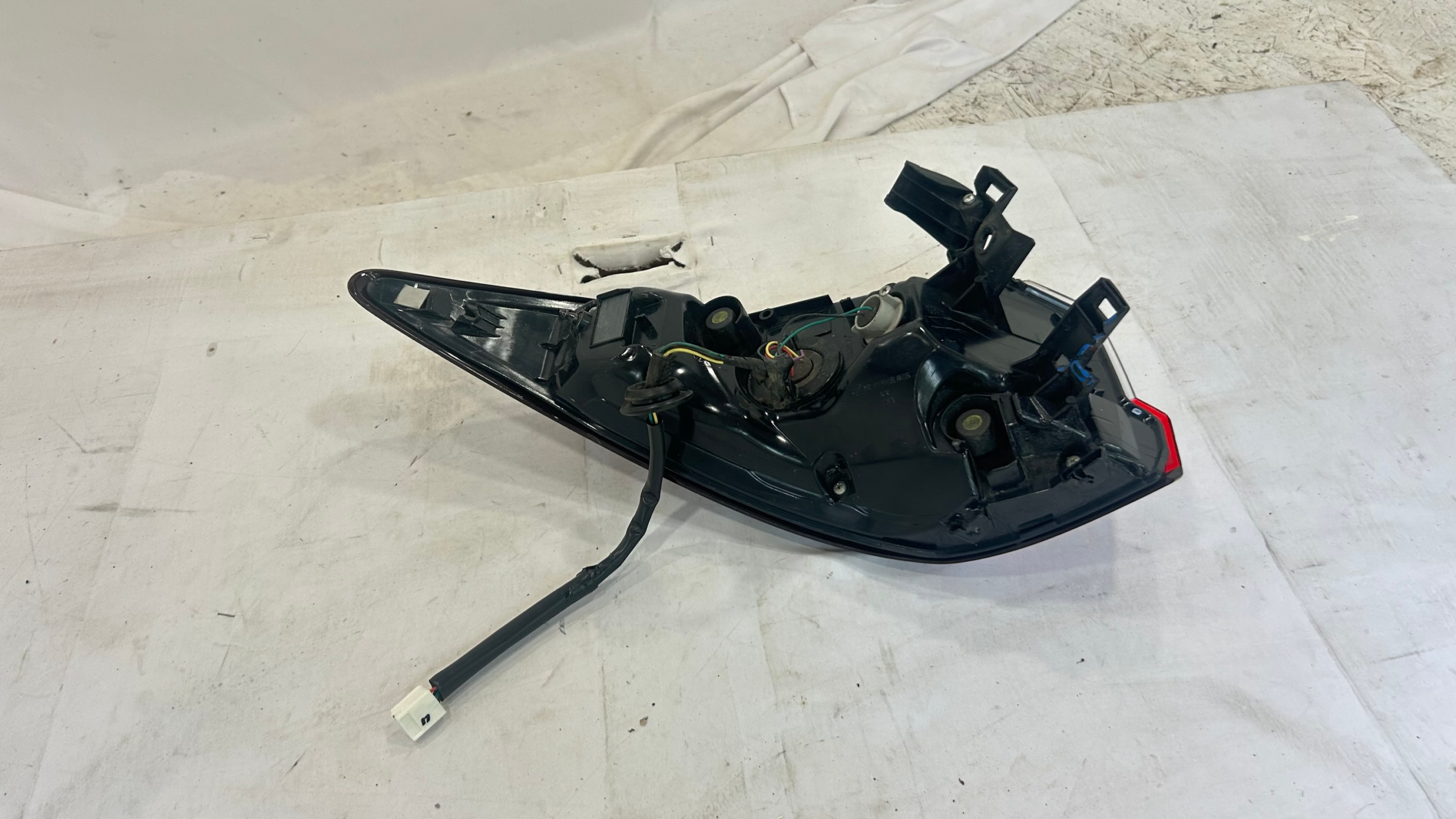 2016-2019 Lexus RX350 - RX450 Passenger Taillamp