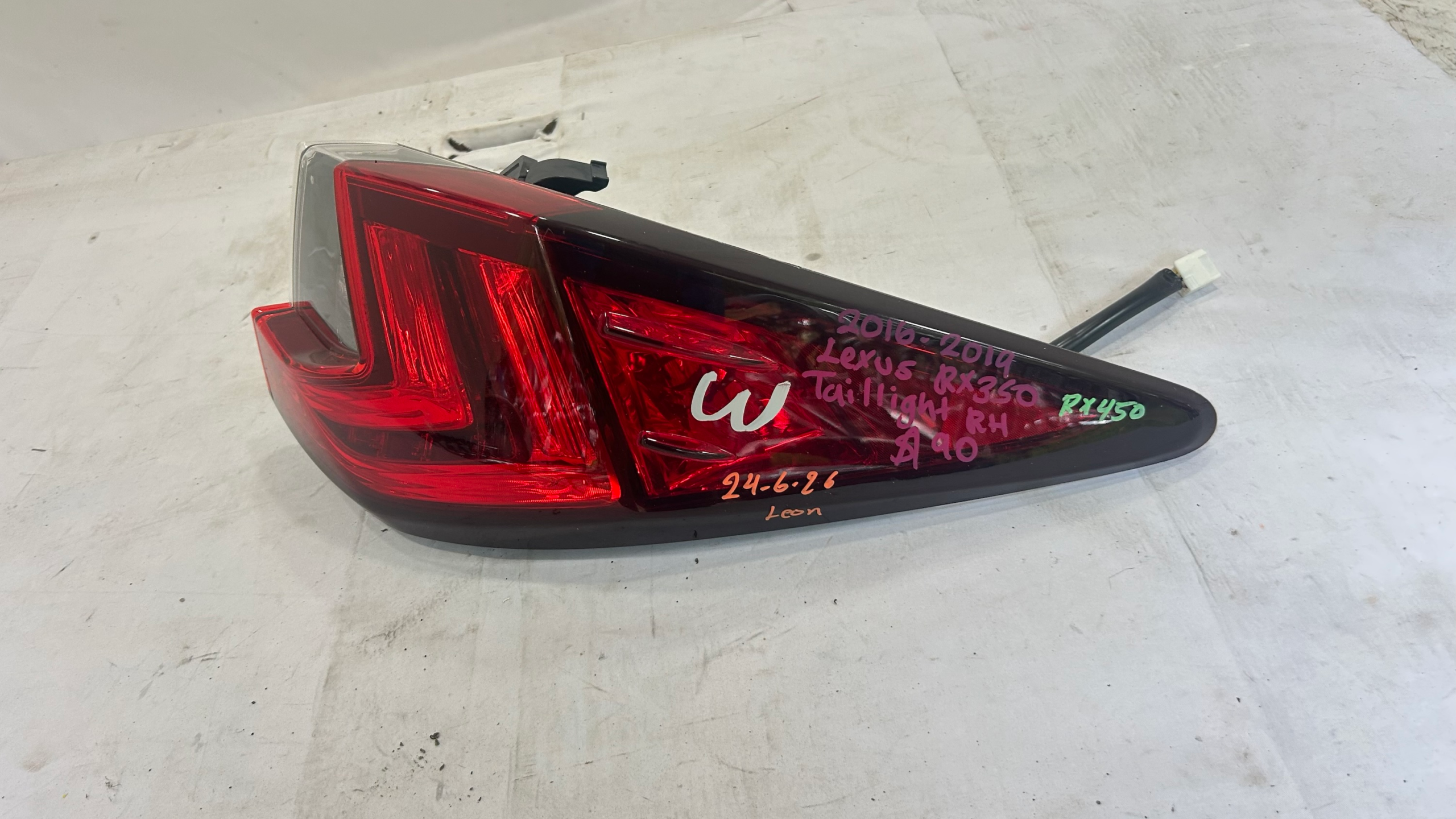 2016-2019 Lexus RX350 - RX450 Passenger Taillamp