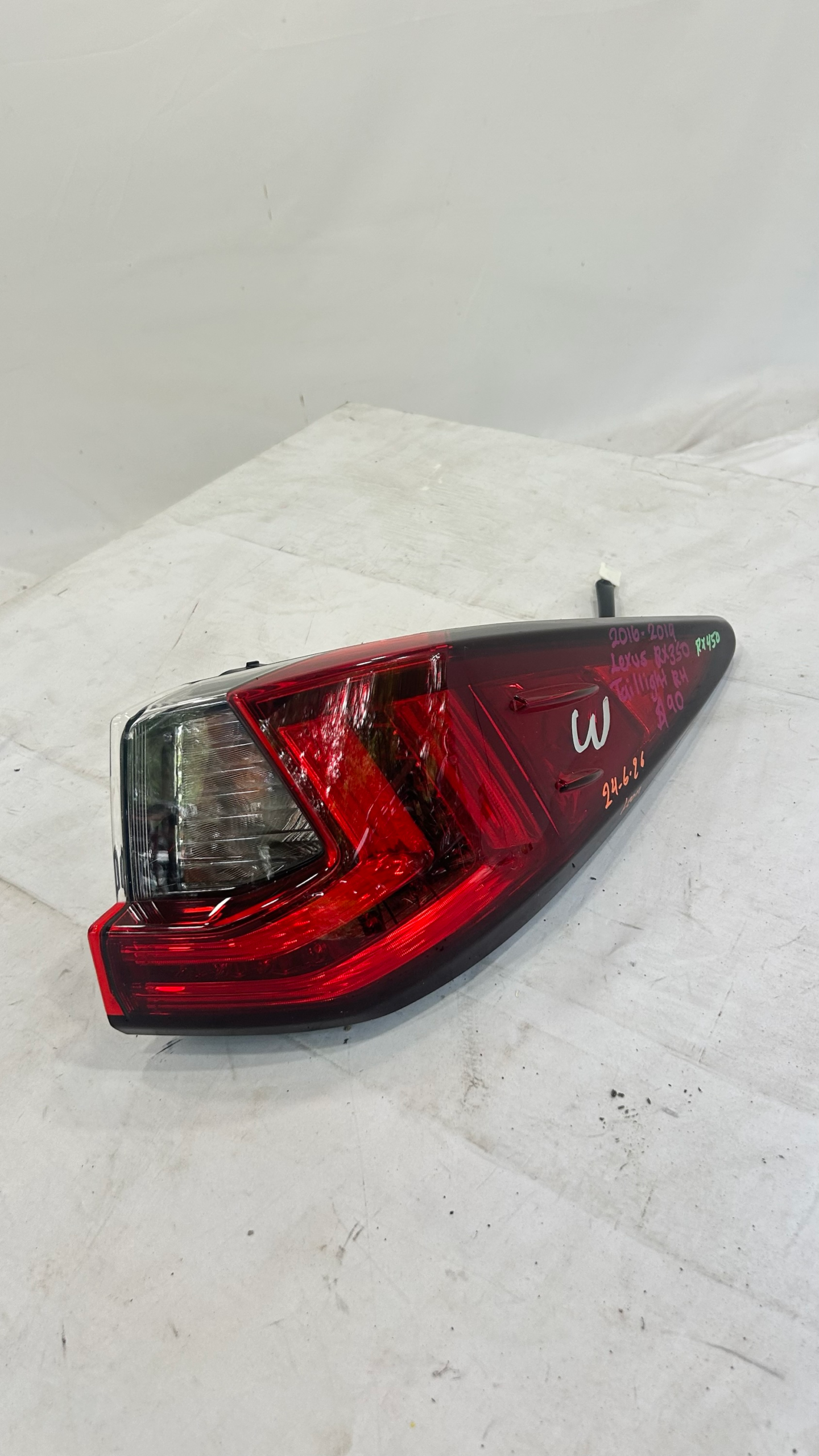2016-2019 Lexus RX350 - RX450 Passenger Taillamp