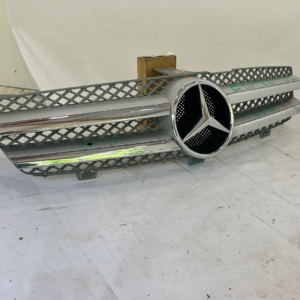 2006-2011 Mercedes Benz CLS 500 - CLS 550 Grille - Image 5