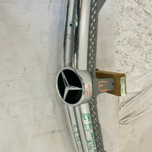 2006-2011 Mercedes Benz CLS 500 - CLS 550 Grille - Image 3