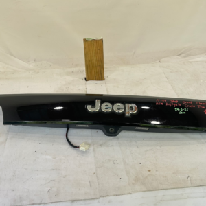 2014-2024 Jeep Grand Cherokee Liftgate center trim molding cover w/ camera