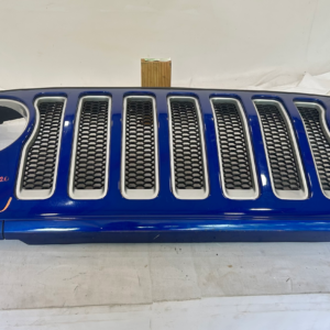 2018-2023 Jeep Wrangler Sahara Rubicon JL - JT Grille - Image 2