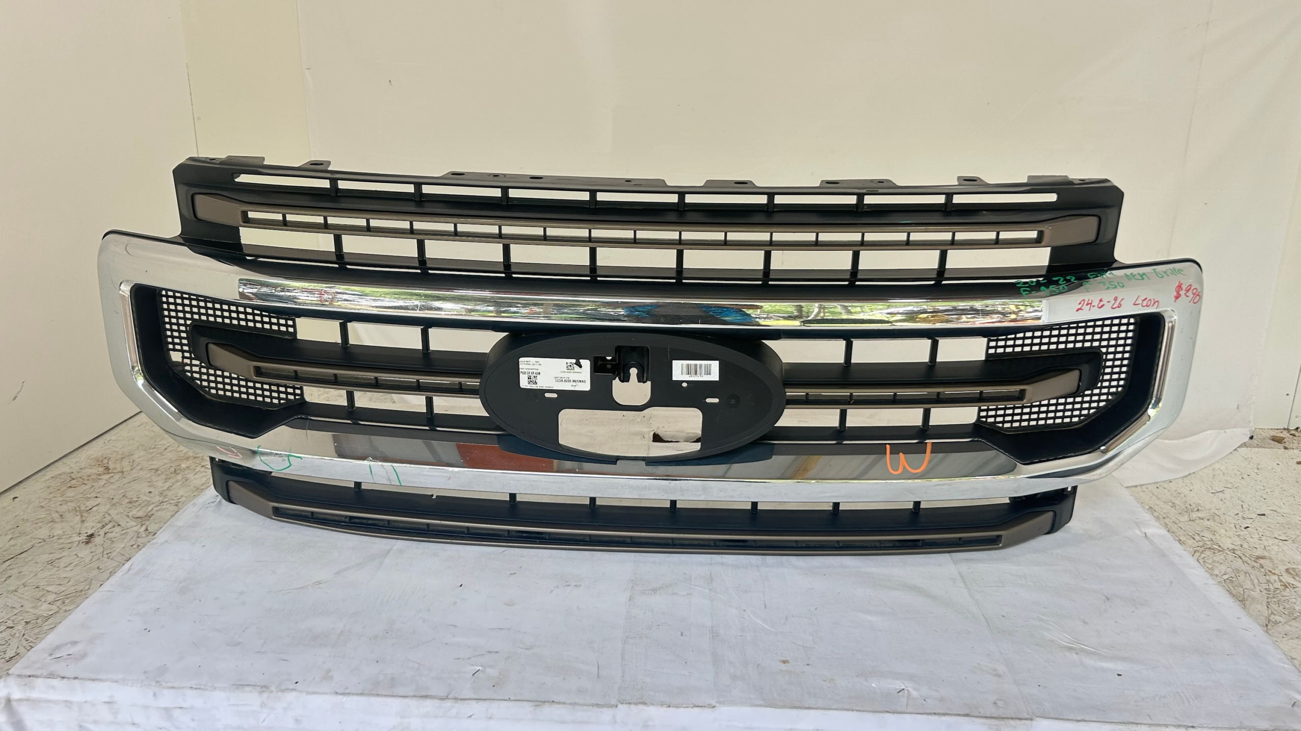 2020-2022 Ford F-250   F-350 Super Duty Platinum Grille