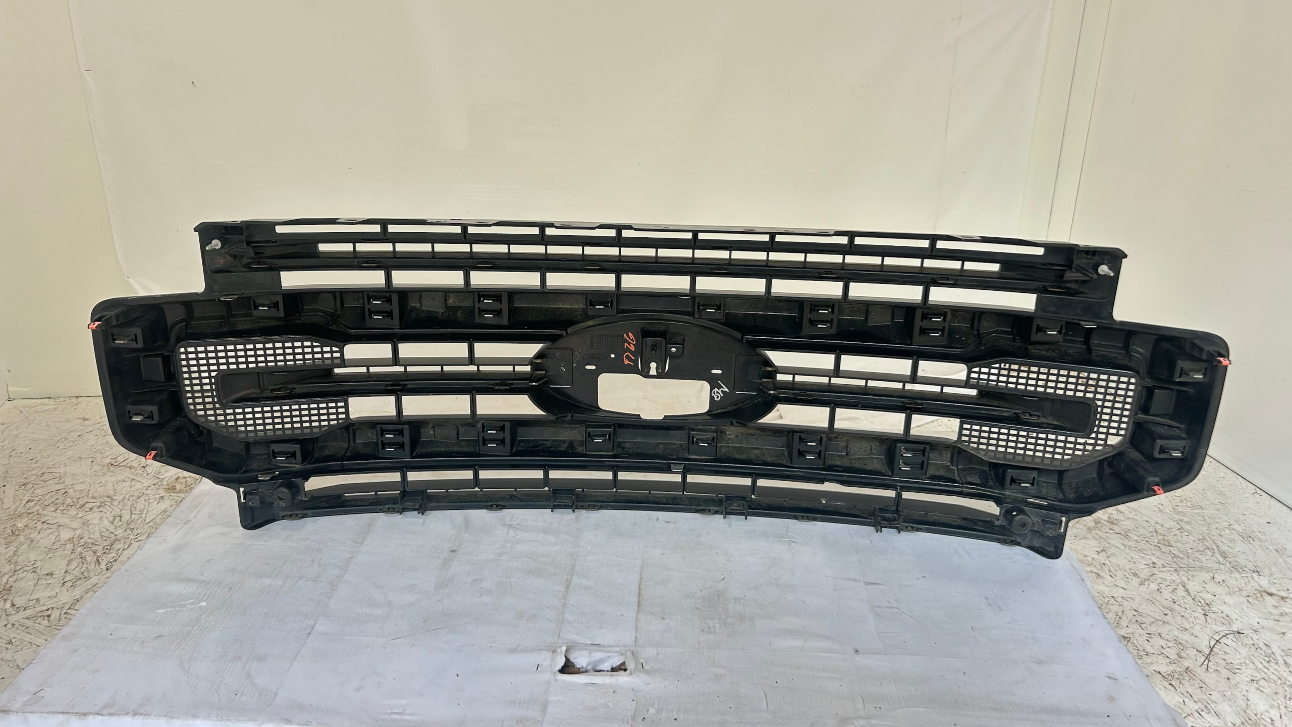 2020-2022 Ford F-250   F-350 Super Duty Platinum Grille