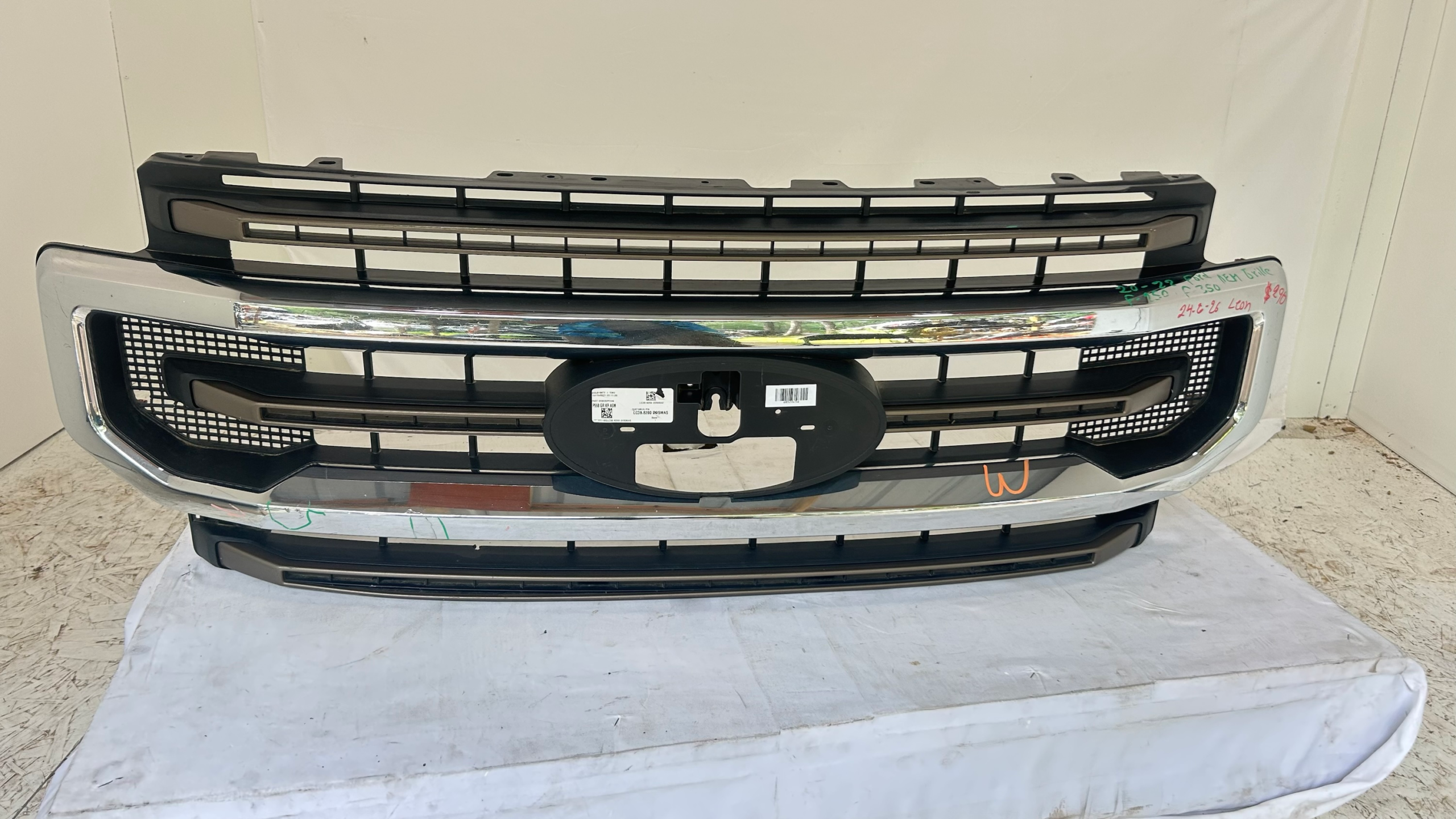 2020-2022 Ford F-250   F-350 Super Duty Platinum Grille