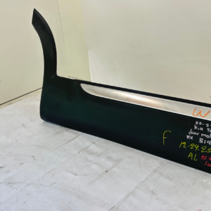 2020-2022 KIA Telluride  Passenger rear door molding - Image 3