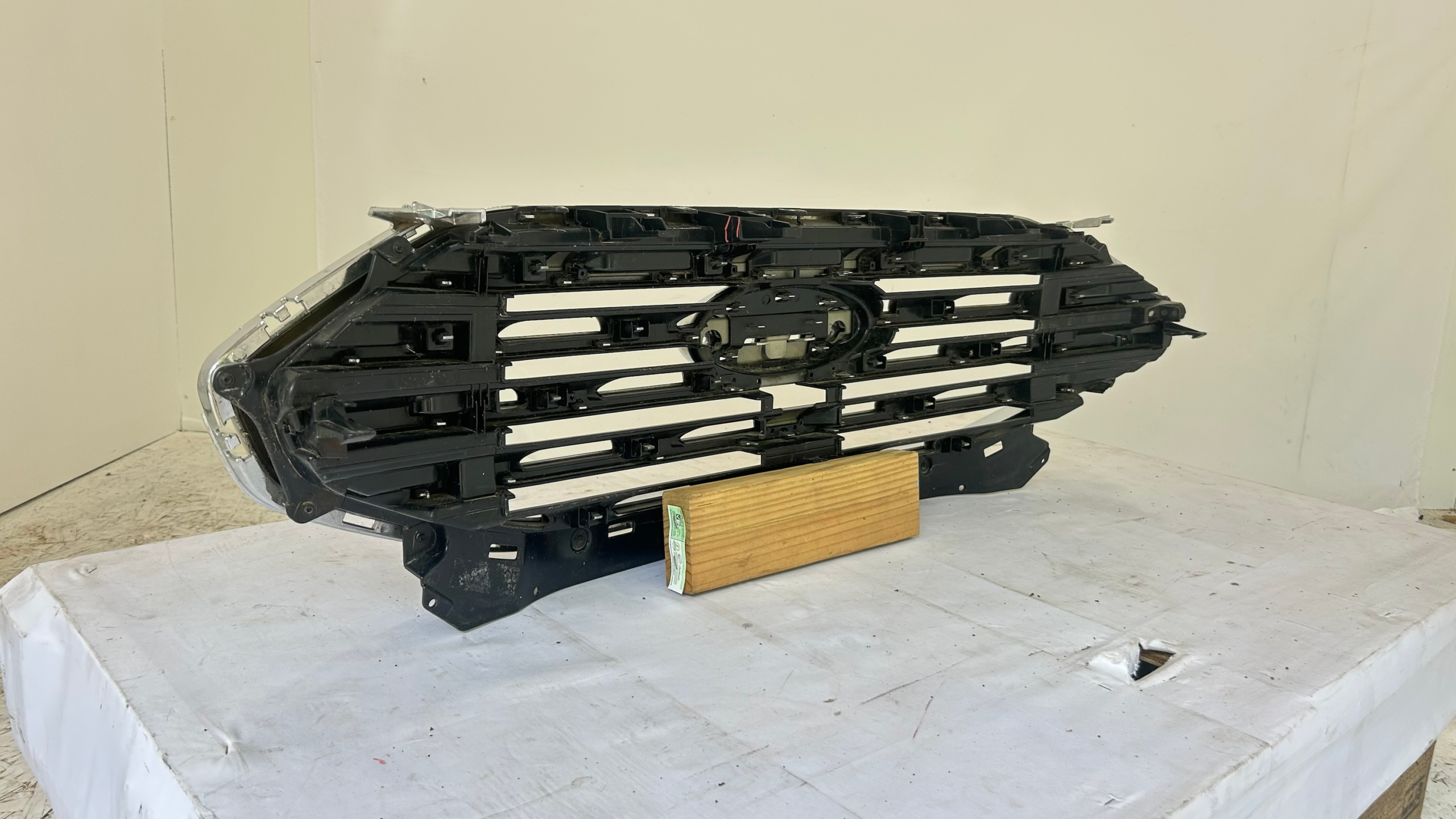2019-2024 Ford Edge Crome Grille
