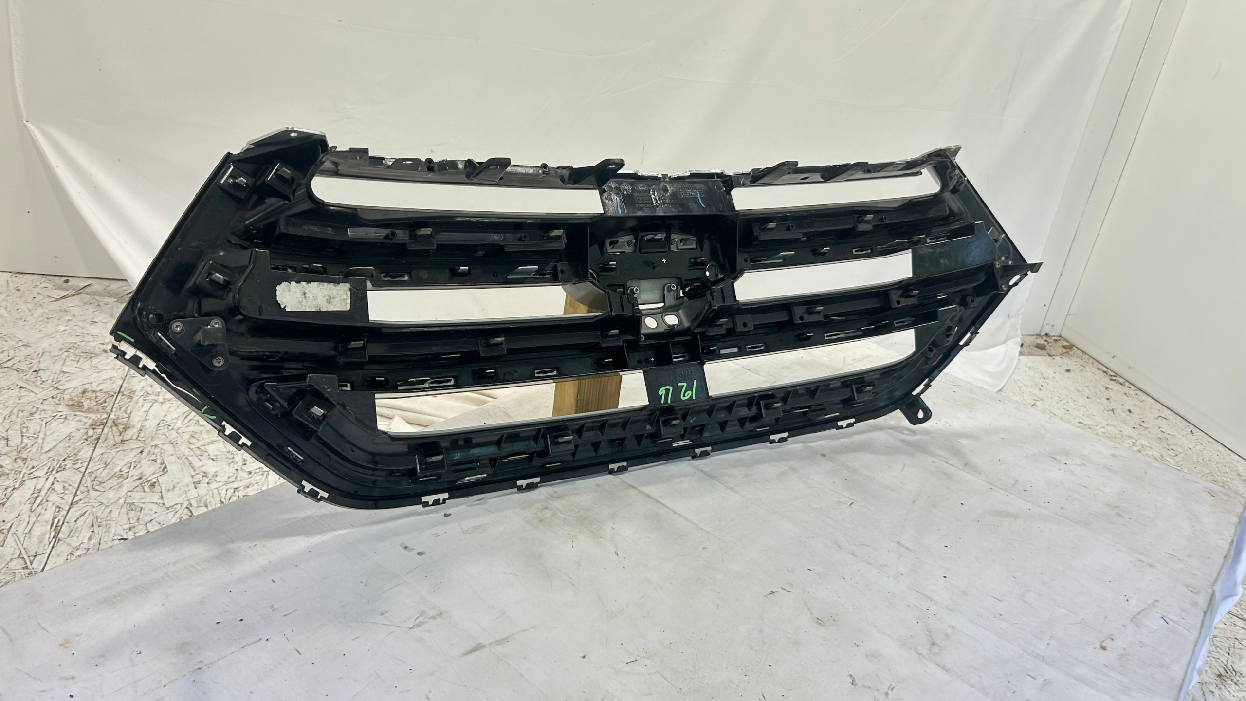 2015-2018 Ford Edge Grille