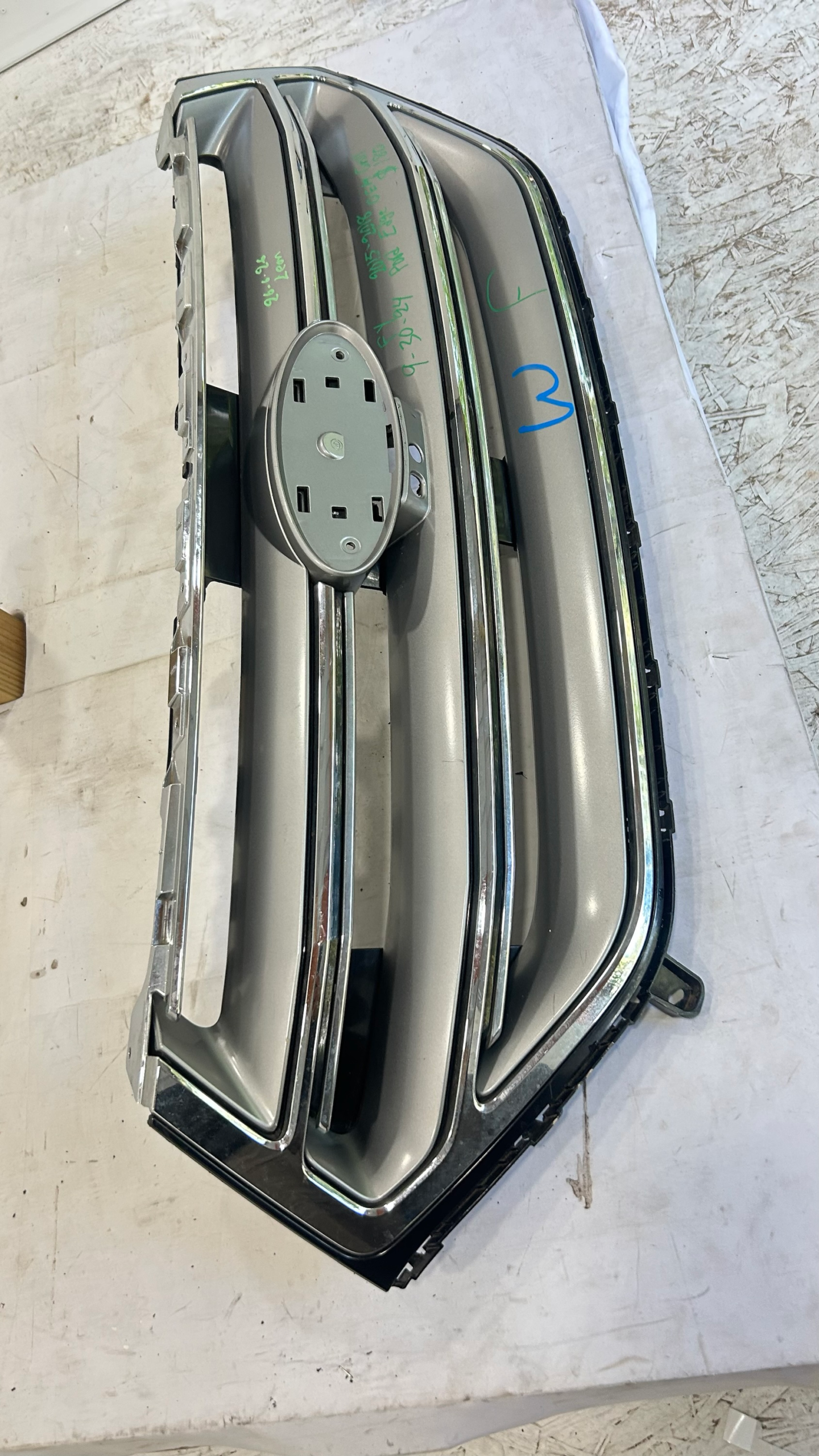 2015-2018 Ford Edge Grille