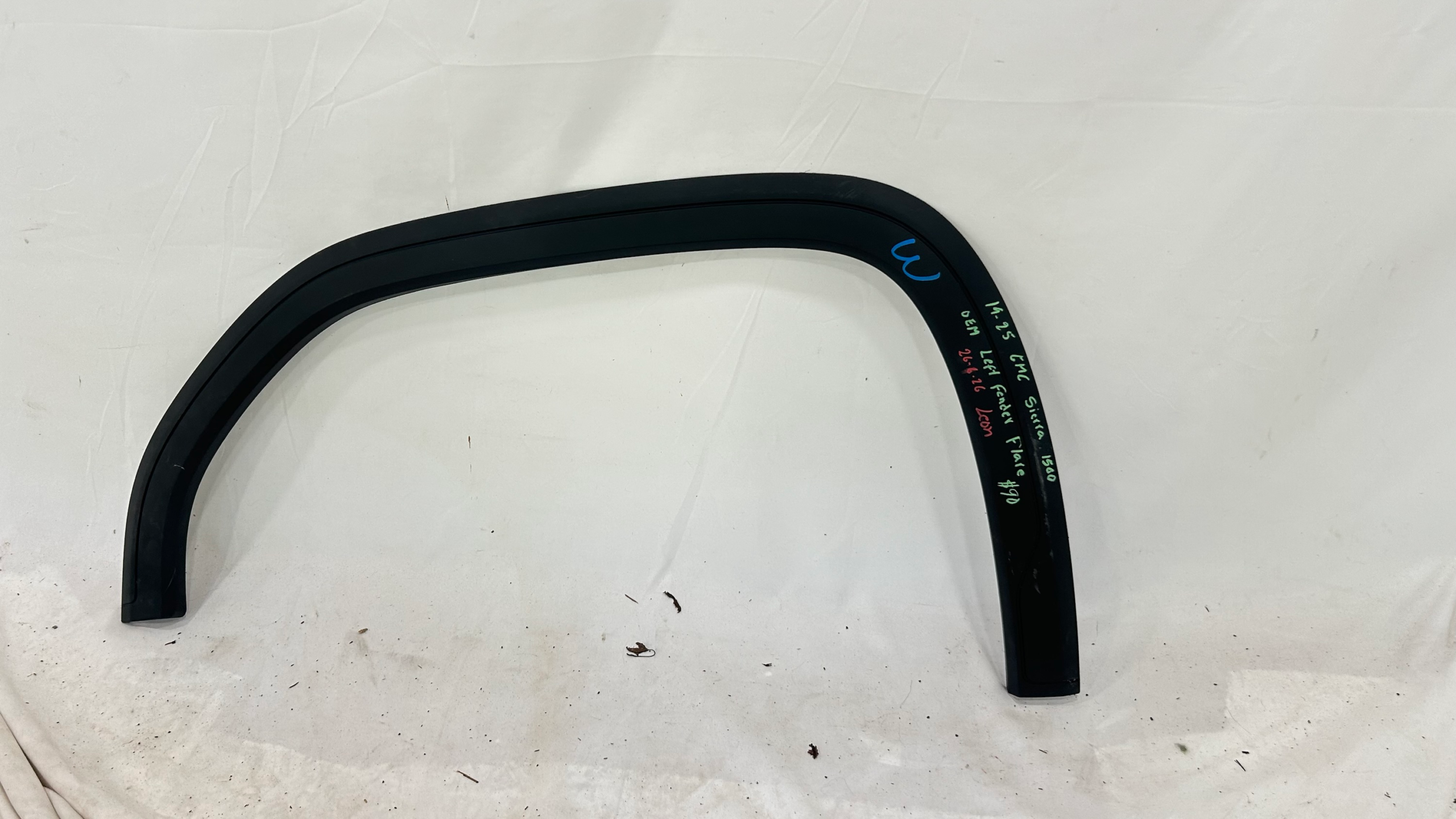 2019-2025 GMC Sierra 1500 Driver Fender Flare molding