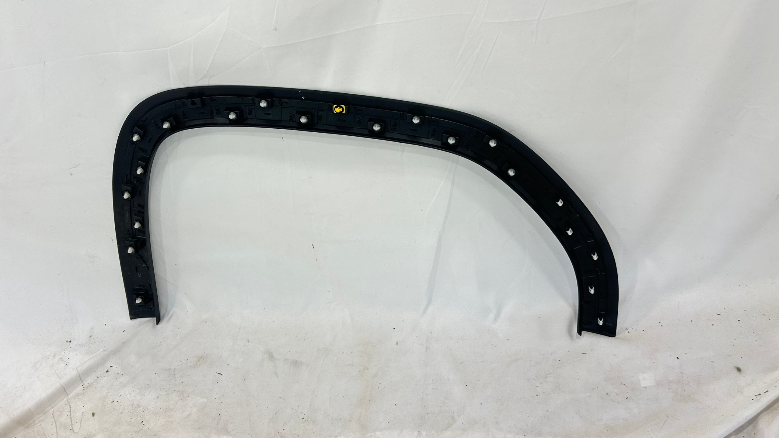 2019-2025 GMC Sierra 1500 Driver Fender Flare molding