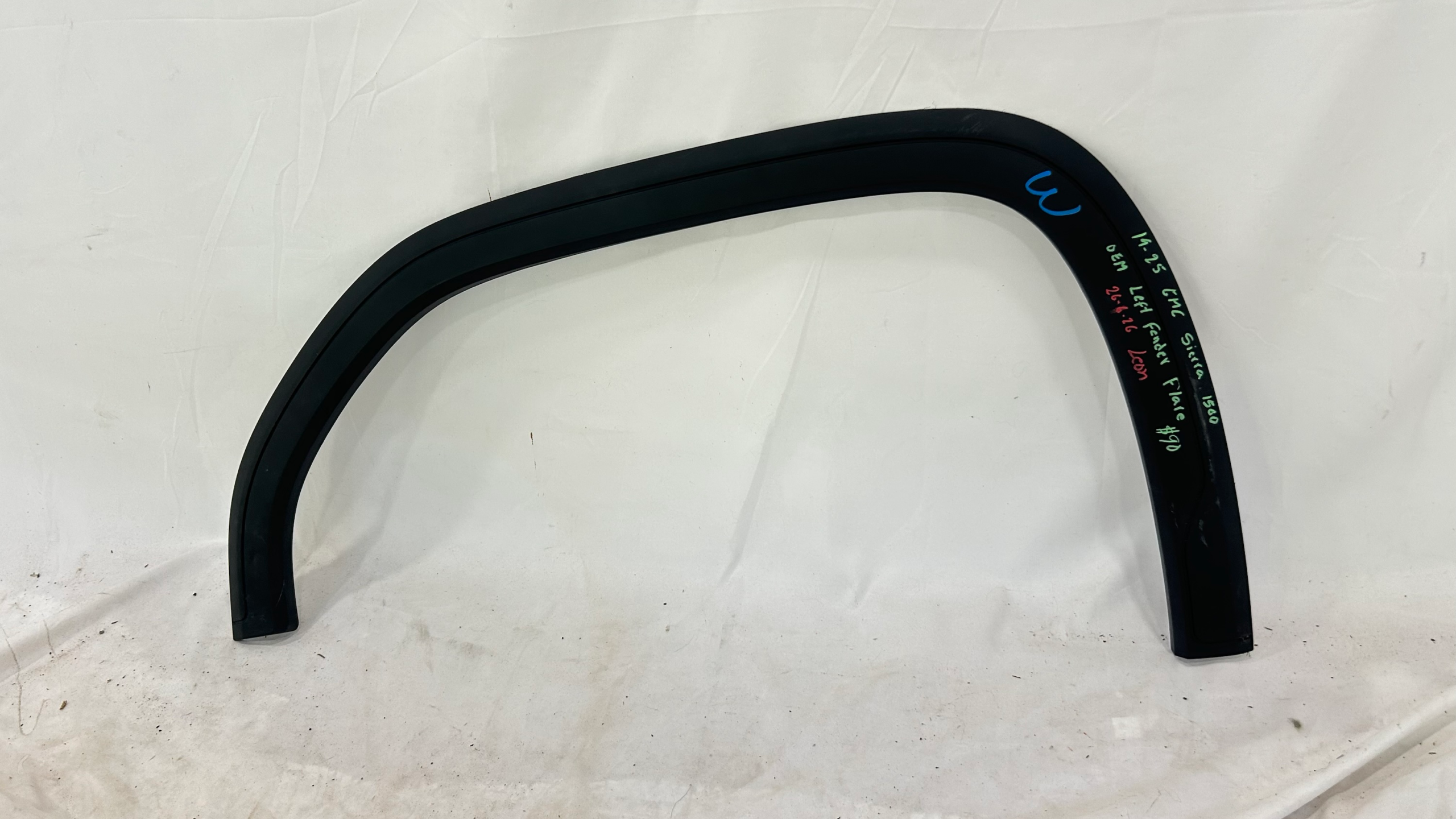 2019-2025 GMC Sierra 1500 Driver Fender Flare molding