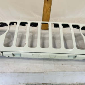 2018-2023 Jeep Wrangler JL Sahara White Grille - Image 5