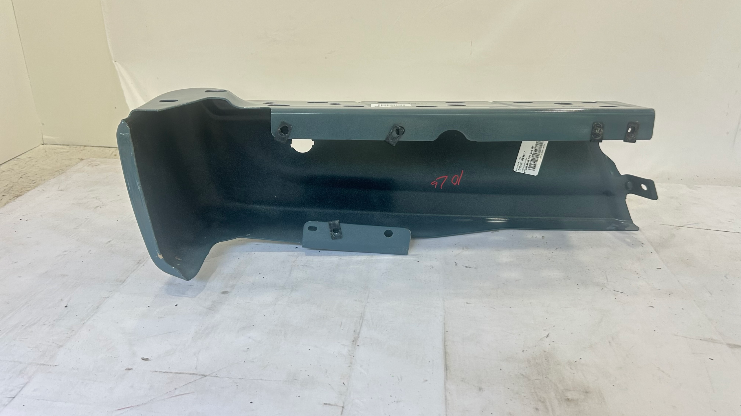 2021-2023 Ford  F-150 Passenger Rear Bumper Extensión