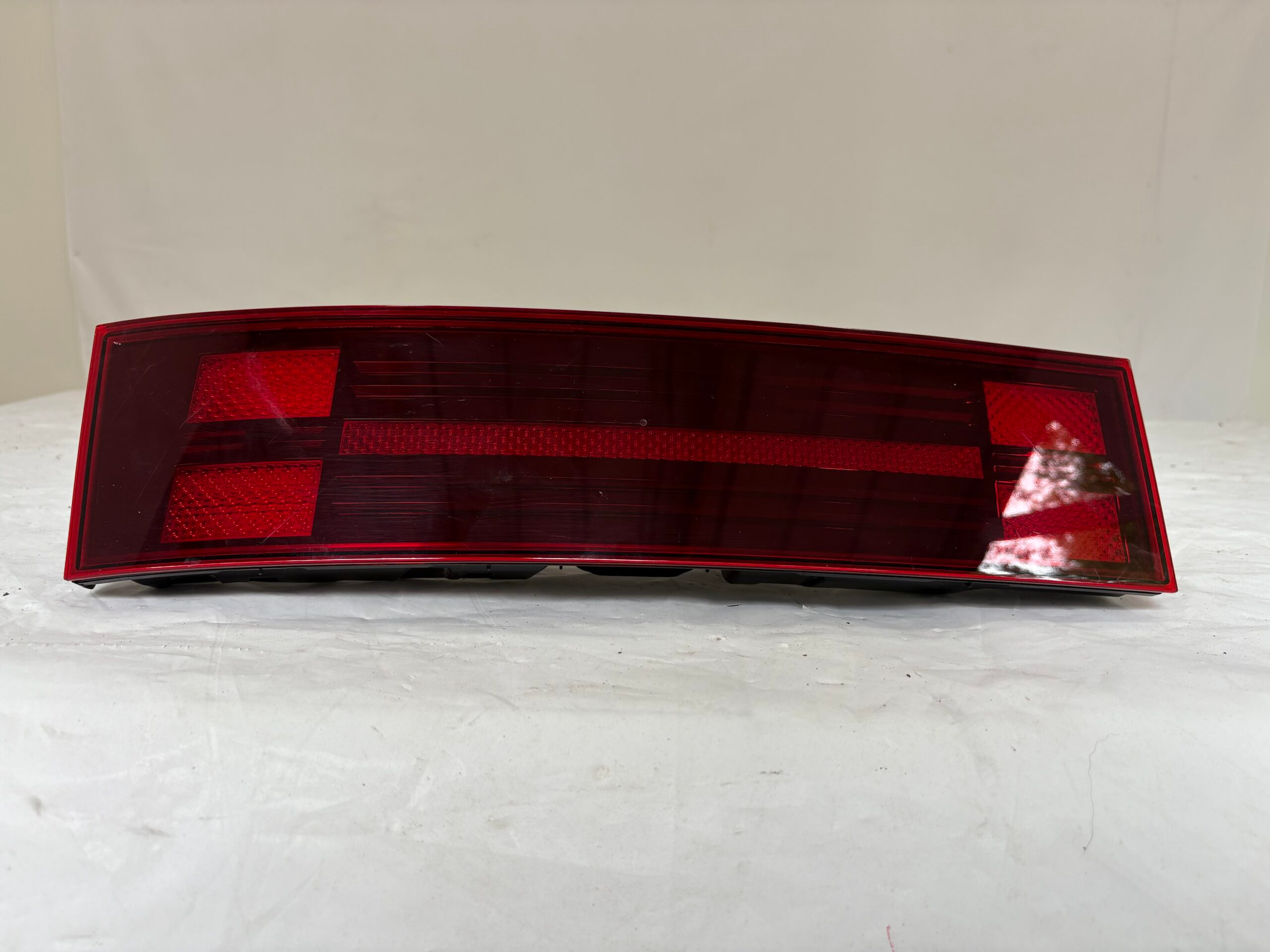 2024-2025 Hyundai Santa Fe Driver Inner Taillight