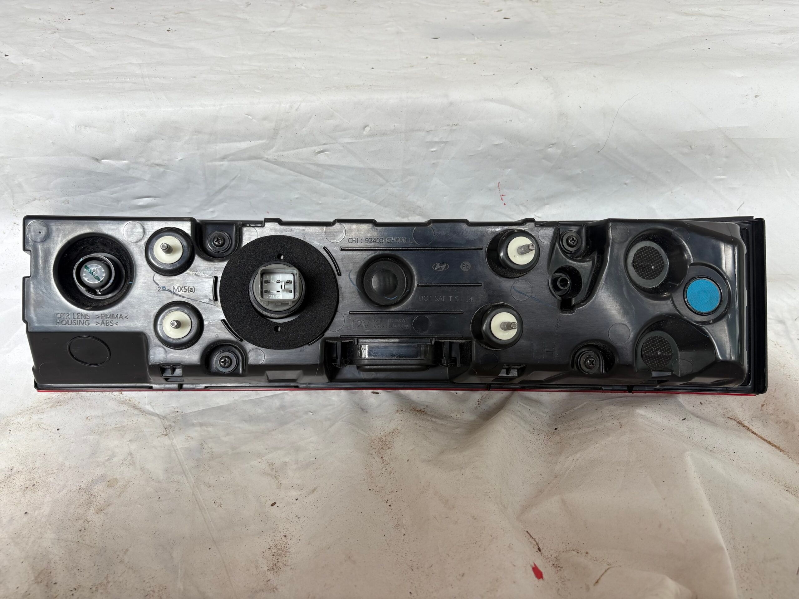 2024-2025 Hyundai Santa Fe Driver Inner Taillight