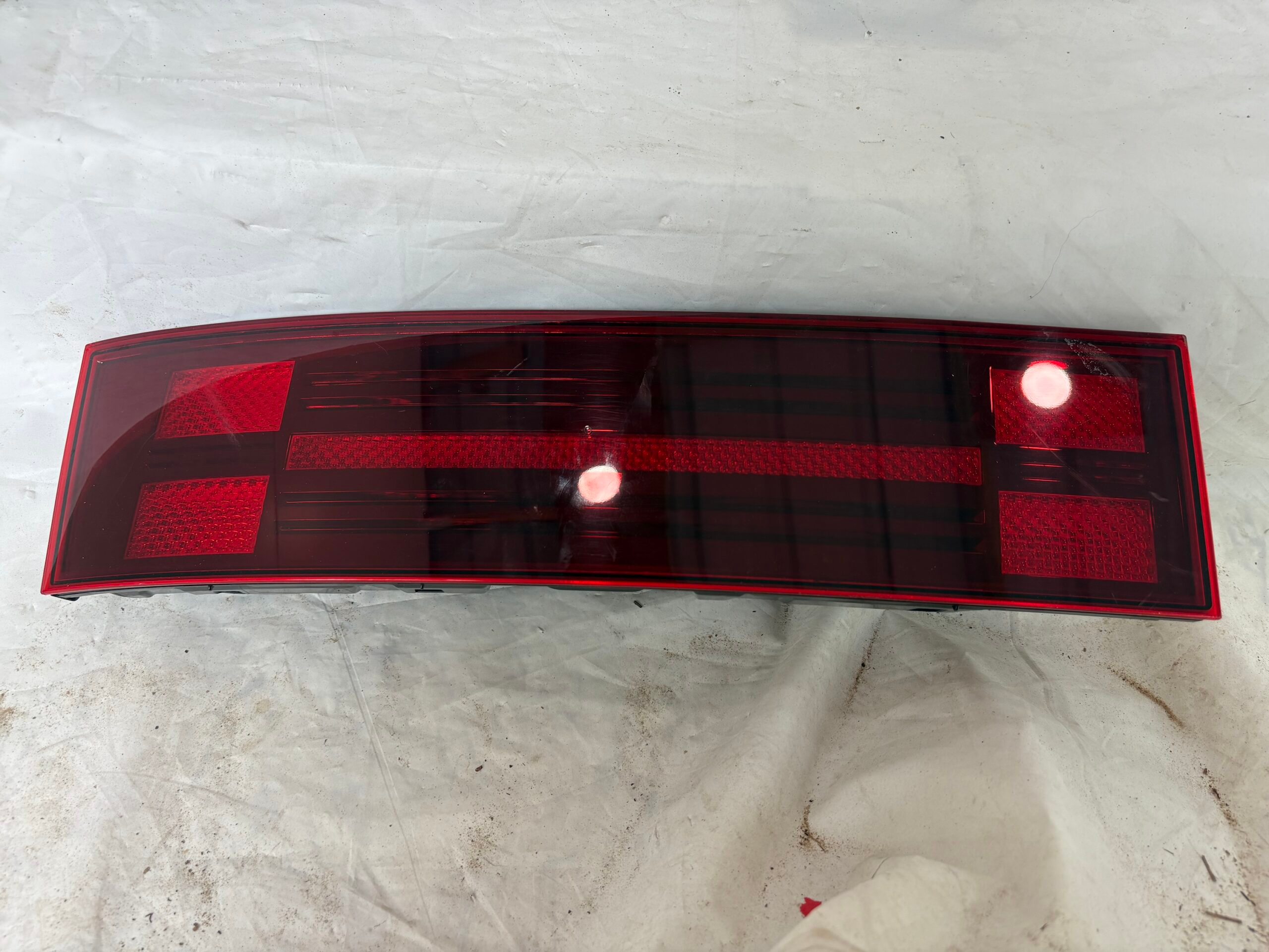 2024-2025 Hyundai Santa Fe Driver Inner Taillight