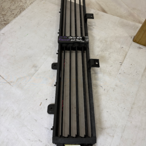 2018-2021 Chevy Traverse Lower air Shutter - Image 2