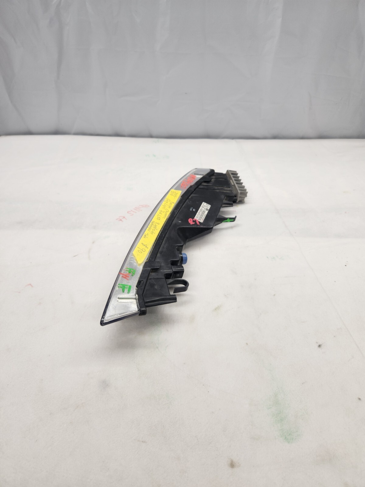 2015 - 2018 Porsche Cayenne Passenger Side Fog Light