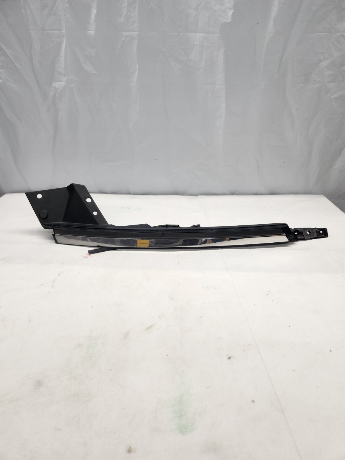 2015 - 2018 Porsche Cayenne Passenger Side Fog Light