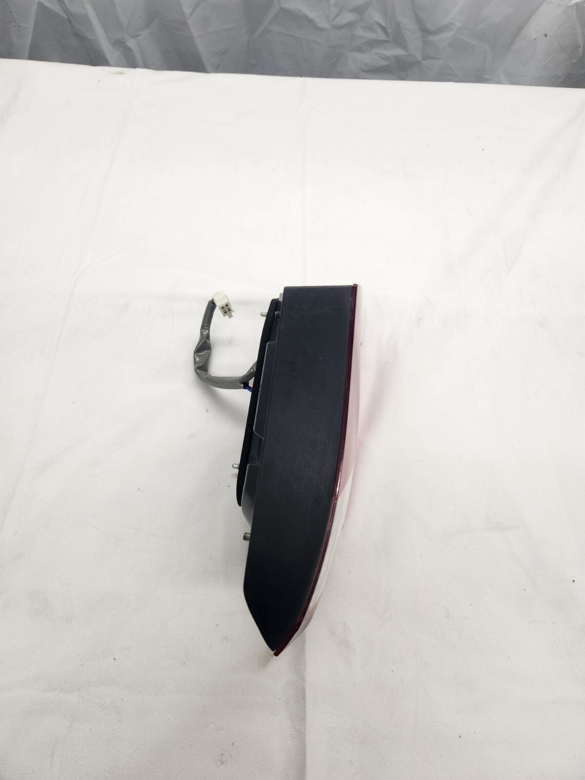 2010 - 2012 Lexus LS460 Passenger Side Inner Taillight