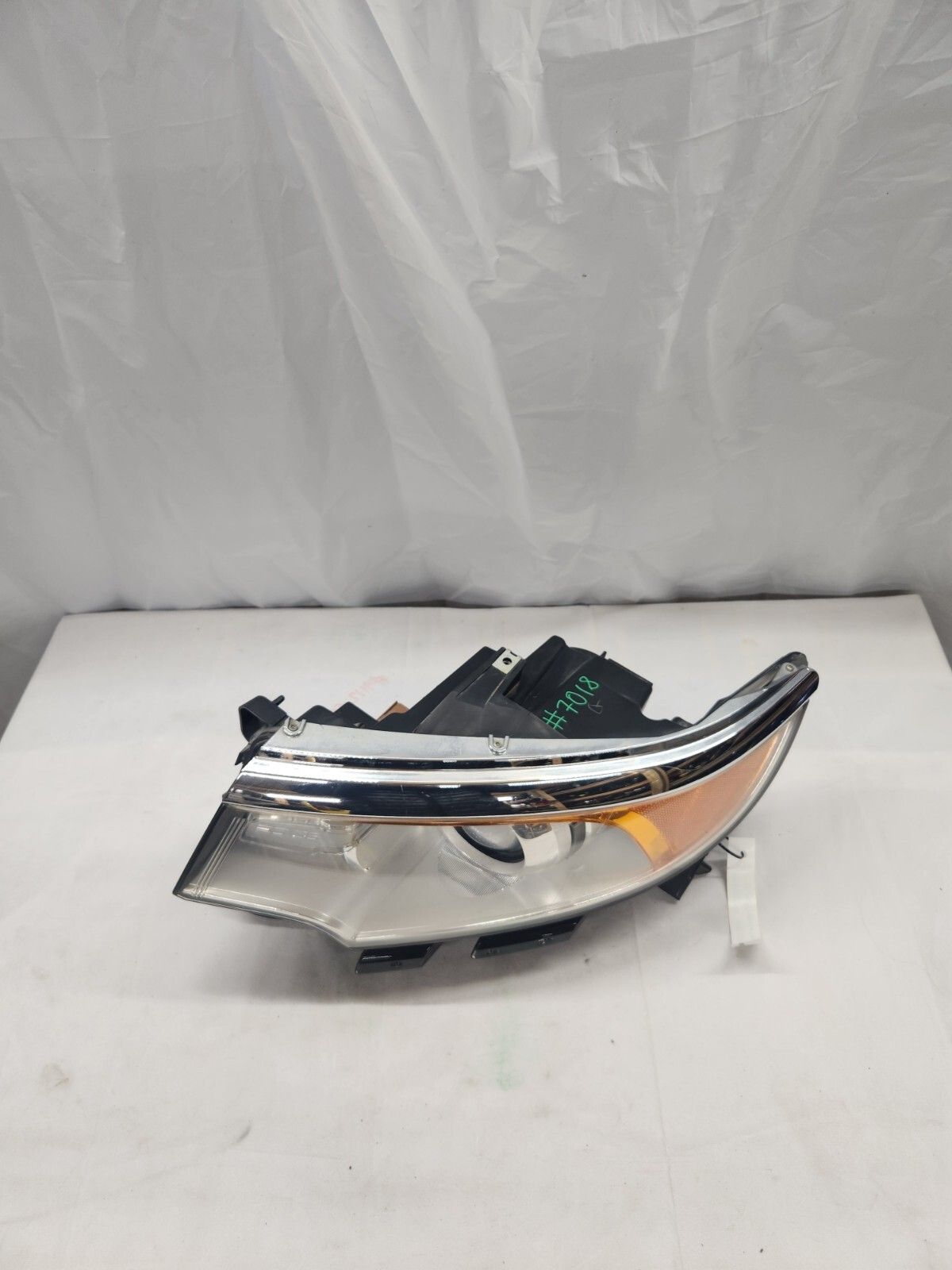 2011-2014 Ford Edge Driver Side Halogen Headlight