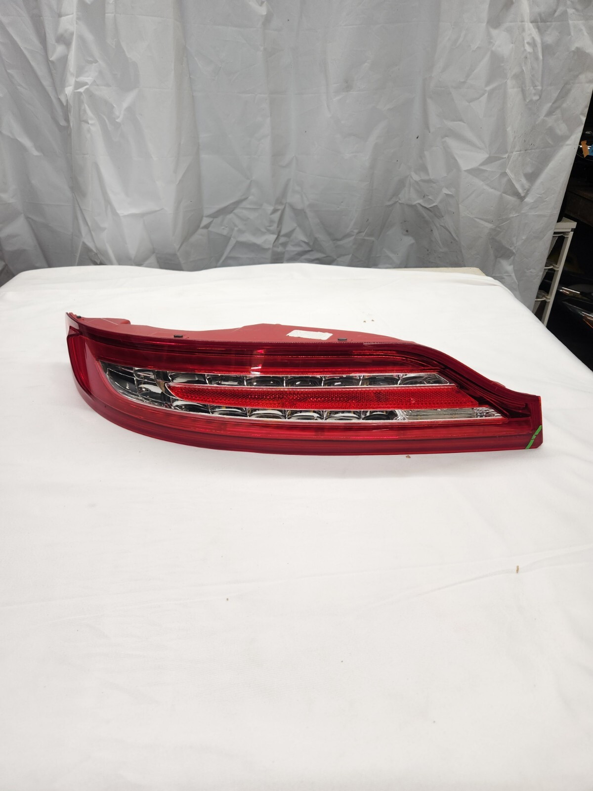 2015 - 2019 Lincoln MKC Driver Side LED Taillight