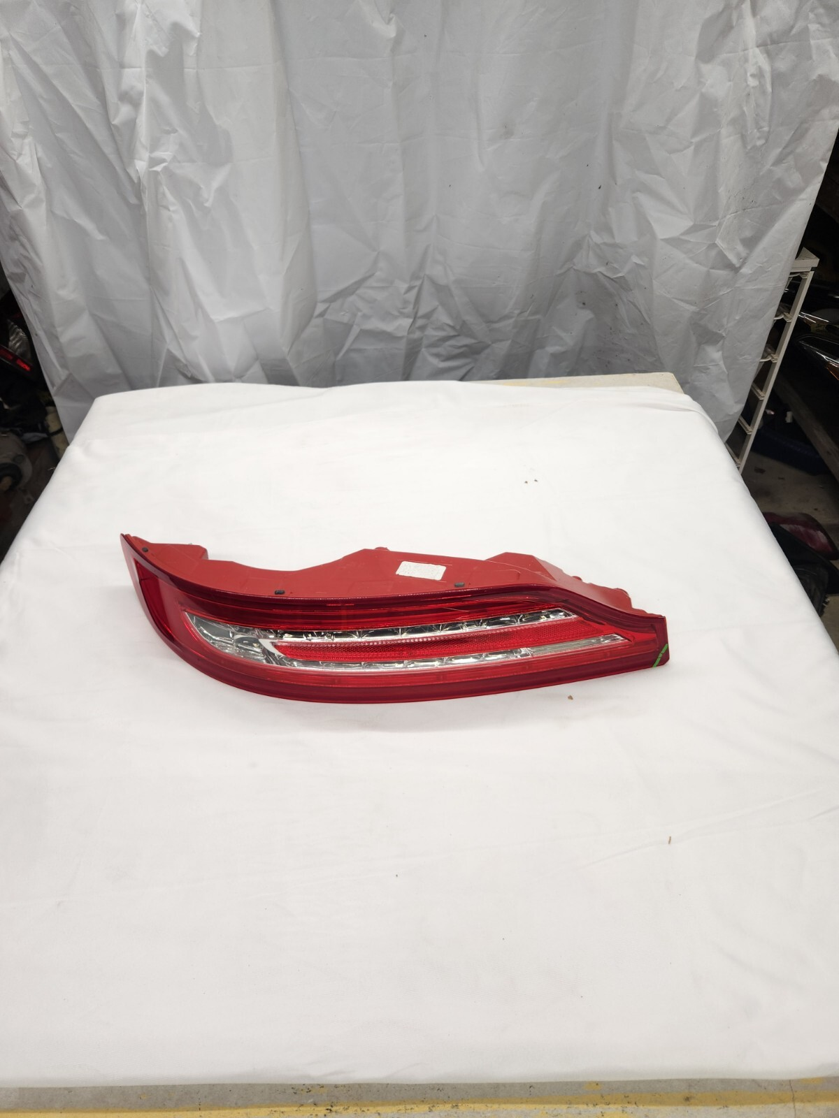 2015 - 2019 Lincoln MKC Driver Side LED Taillight