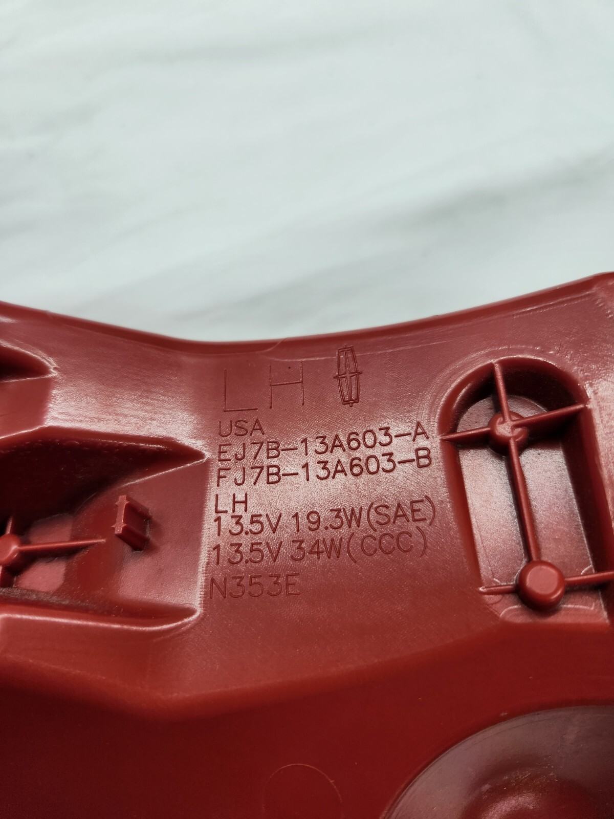 2015 - 2019 Lincoln MKC Driver Side LED Taillight