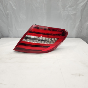 2012-2015 Mercedes-Benz C-Class C300 C350 Passenger Side LED Taillight
