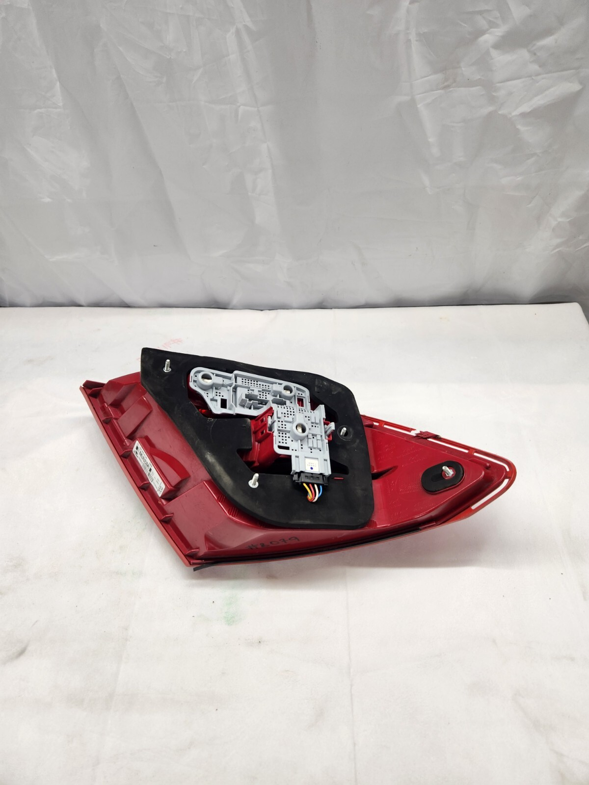 2012-2015 Mercedes-Benz C-Class C300 C350 Passenger Side LED Taillight