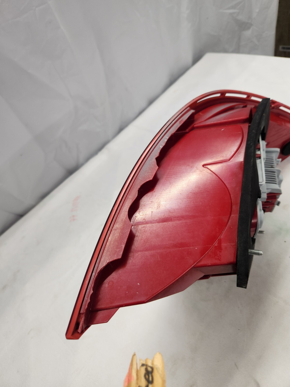 2012-2015 Mercedes-Benz C-Class C300 C350 Passenger Side LED Taillight