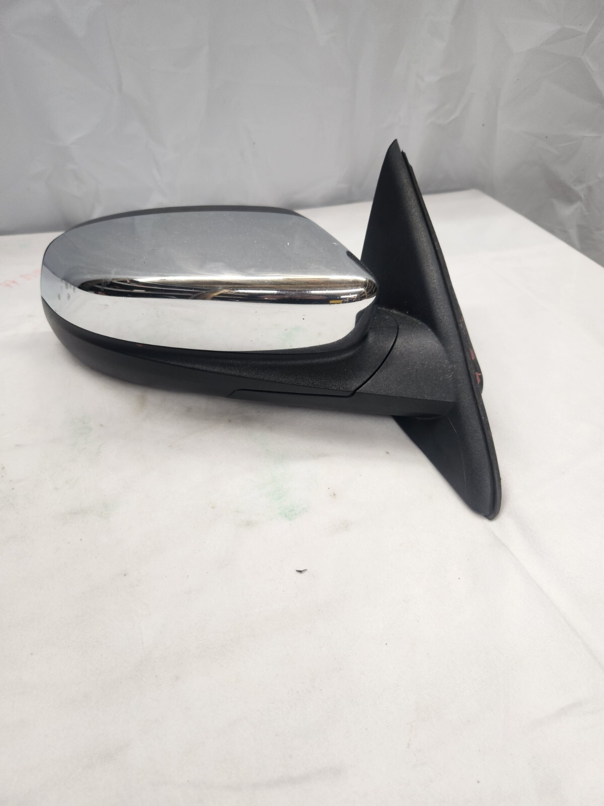 2010 - 2019 Ford Taurus Passenger Side Mirror