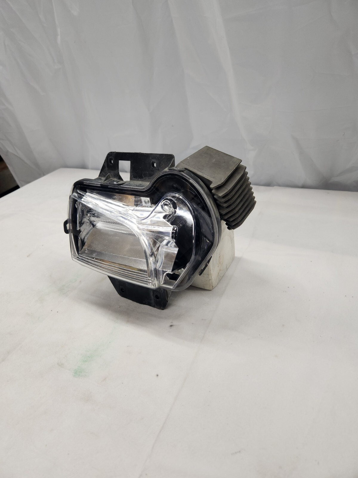 2013 - 2017 Cadillac XTS Driver Side Fog Light